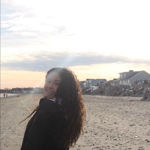 Meet your Posher, Lexi